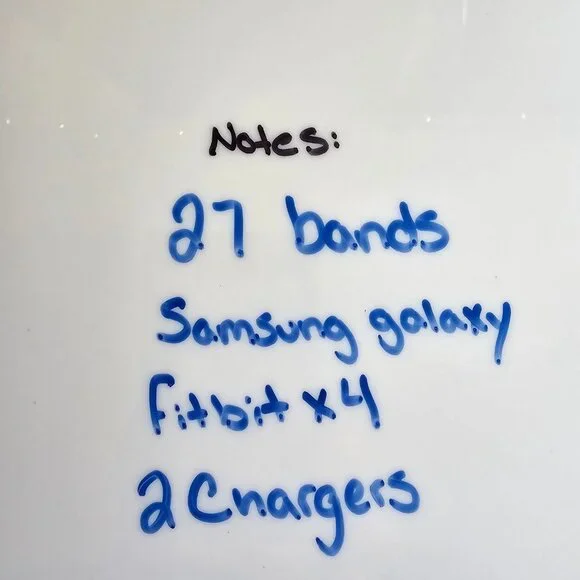 READ Lot of 5 Fitbit Watches & Samsung Watch + 29 Bands and Chargers Untested - Picture 2 of 12